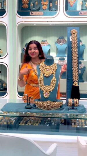 preethi nayaka Instagram - One of my favorite jewelry brands, @goyazsilverjewellery, is all set to launch their 12th store — and their 3rd in Bengaluru — right here in Malleswaram! ✨
The grand opening is happening on May 3rd, Saturday, from 11 AM onwards, and you don’t want to miss it.

Goyaz has always stood for timeless beauty and elegance, and now there’s a stunning new destination to explore their finest collections.

💎 Grand Inaugural Offers (on selected designs):
🔹 On purchase of ₹1,00,000 — get ₹50,000 worth of jewelry FREE
🔹 On purchase of ₹50,000 — get ₹25,000 worth of jewelry FREE
🔹 On purchase of ₹25,000 — get ₹12,500 worth of jewelry FREE

📍Offer valid from May 3rd to May 11th at all Goyaz stores:
Jayanagar | Marathahalli | Malleswaram

Brand managed by @cosmicmedia9