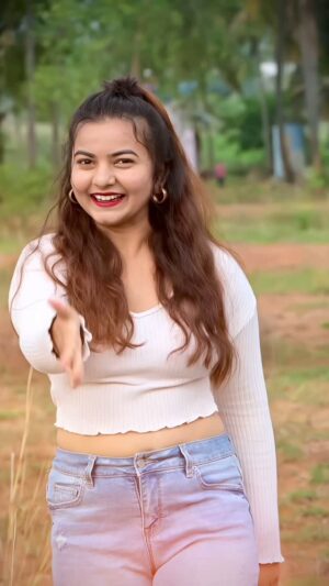 preethi nayaka Instagram - Meet madana illa date madana 🫢🖤

#preethinayaka #reelitfeelit #reelkarofeelkaro #reelsinstagram #viral #explore #fyp #kannada