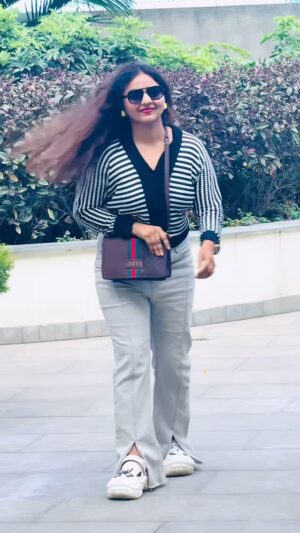 preethi nayaka Instagram - Tillana tillana🖤
#reelkarofeelkaro #preethinayaka #explore