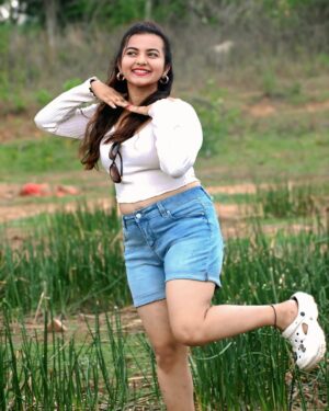 preethi nayaka Instagram - Stay away from those people who try to disparage your ambitions.😎
