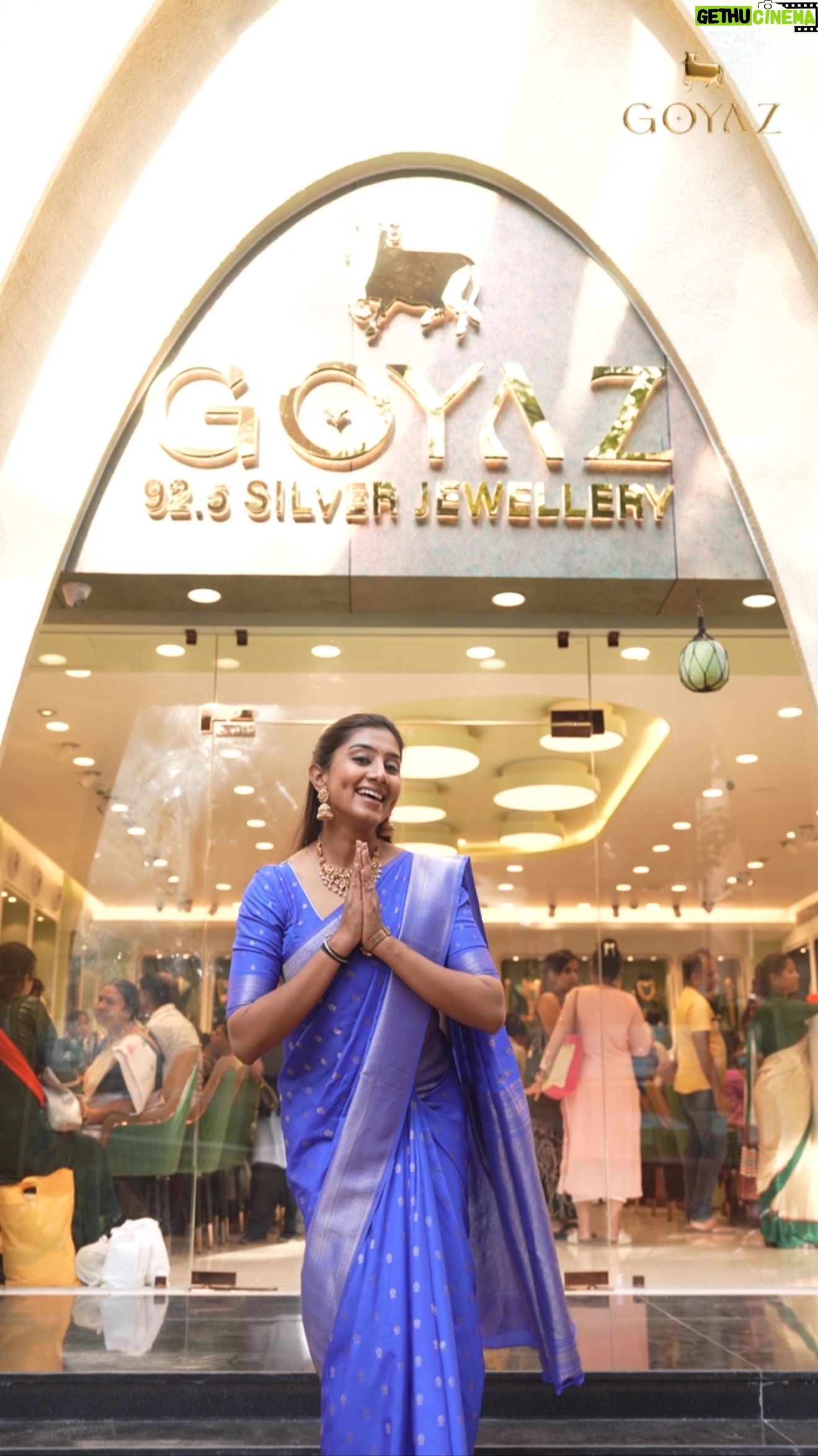 priya savadi - 3K Likes - Good news, Kannadigas! 🎉
Due to popular demand, Goyaz @goyazsilverjewellery has extended the inaugural offer in Bangalore until May 18th!
✨ Exclusive Inaugural Offers on Selected Designs:
Shop for ₹1,00,000 & get ₹50,000 worth of jewellery FREE
Shop for ₹50,000 & get ₹25,000 worth of jewellery FREE
Shop for ₹25,000 & get ₹12,500 worth of jewellery FREE
📍 Offer valid at all Goyaz stores in Bengaluru:
Jayanagar | Marathahalli | Malleswaram
Brand managed by @cosmicmedia9