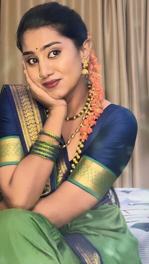 priya savadi Instagram - Chandira Chakori 🫰❤️

#priyasavadi #belagavi #trendingreels #viral #happiness #love #trending #janapadasongs❤️✨ #janapadaloka #janapadasongs #janapadabeats #janapadastatus #viral #viralvideos #dream #uttarkarnatakaspecial #ukmandi