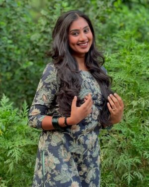 priya savadi Instagram - 🦚🌍🌹

#priyasavadi #priyasavadifans #love #happiness #dream #world #uttarkarnataka #ukmandi #uklove #belagavi