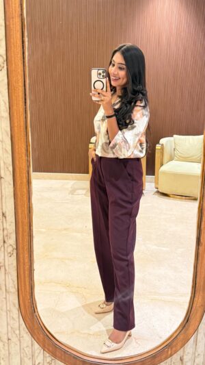 priya savadi Instagram - 👀🫶🫵👑🫰

#priyasavadi #priyasavadifans #belagavi #trendingreels #viral #happiness #love #trending #viralvideos #mine #dream