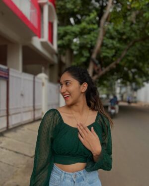 saakshi sb Instagram - Savoring the small things;)