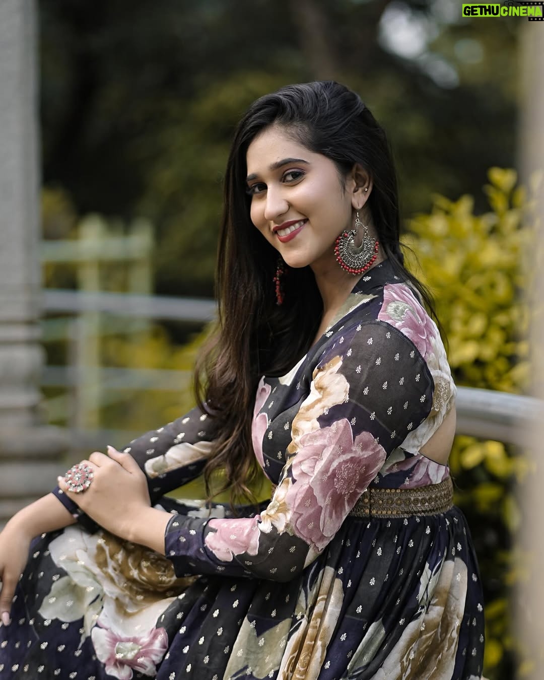 saakshi sb - 6.2K Likes - 🫶
.
.
📸 @the_photoholic_naveen