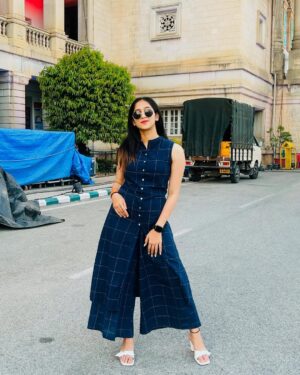 saakshi sb Instagram - Flourishing :)