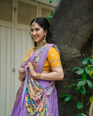 saakshi sb Instagram - Last from the series🤪😌
.
.
📸 @uttara_karnataka_photography01 
@the_photoholic_naveen 
👗 @inayadesignerstudio 
💄 @makeoverwith_sindhu_ 
Hair @savithaachar666 
.
#saakshisb #instagram #picoftheday