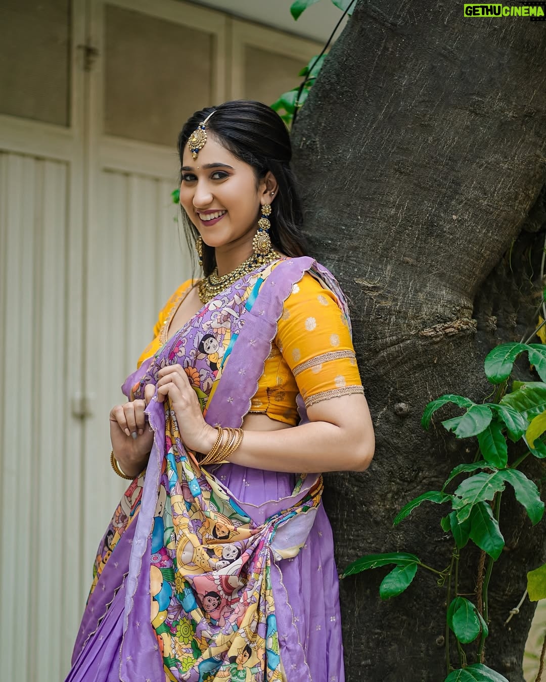 saakshi sb - 4.5K Likes - Last from the series🤪😌
.
.
📸 @uttara_karnataka_photography01
@the_photoholic_naveen
👗 @inayadesignerstudio
💄 @makeoverwith_sindhu_
Hair @savithaachar666
.
#saakshisb #instagram #picoftheday