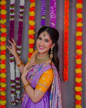 saakshi sb Instagram - Smiling,Shining and Slaying😌✨