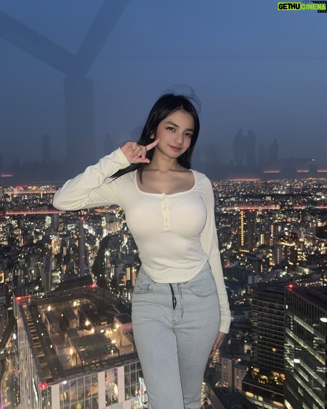 uwudracu - 9.7K Likes - Shibuya sky was cute, until i showed up