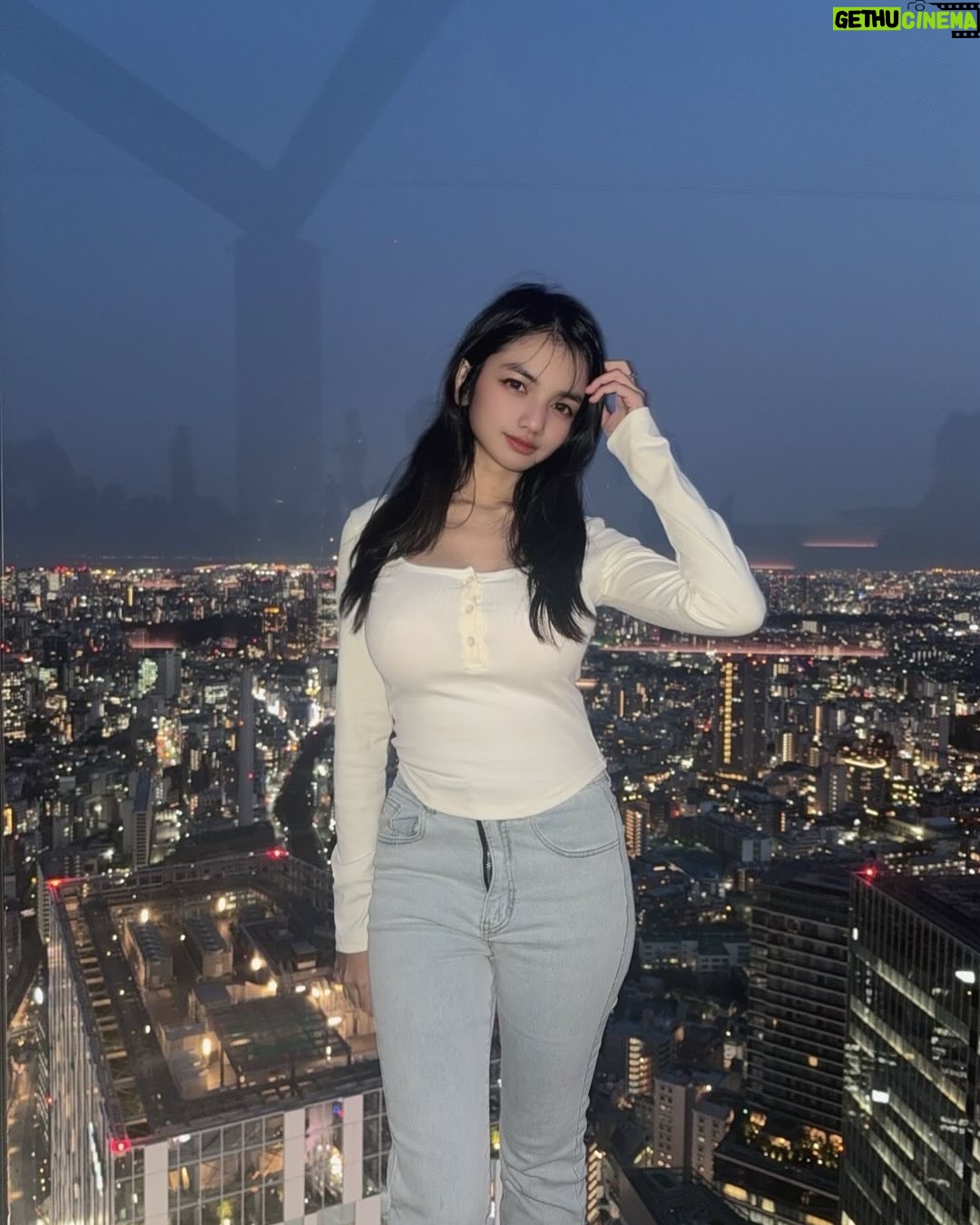 uwudracu - 9.7K Likes - Shibuya sky was cute, until i showed up