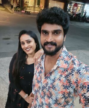vj Santhiya Instagram - ❤️ Ennaval ❤️

#lovetogether #mywife #mylife #enjoy #happiness #lovely #kiss #nature #spark #heart #touch #lifestyle #feel #enjoytogether❤️