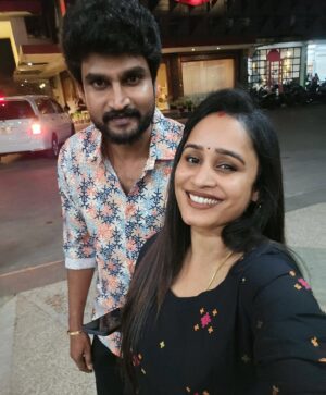 vj Santhiya Instagram - ❤️ Ennaval ❤️

#lovetogether #mywife #mylife #enjoy #happiness #lovely #kiss #nature #spark #heart #touch #lifestyle #feel #enjoytogether❤️