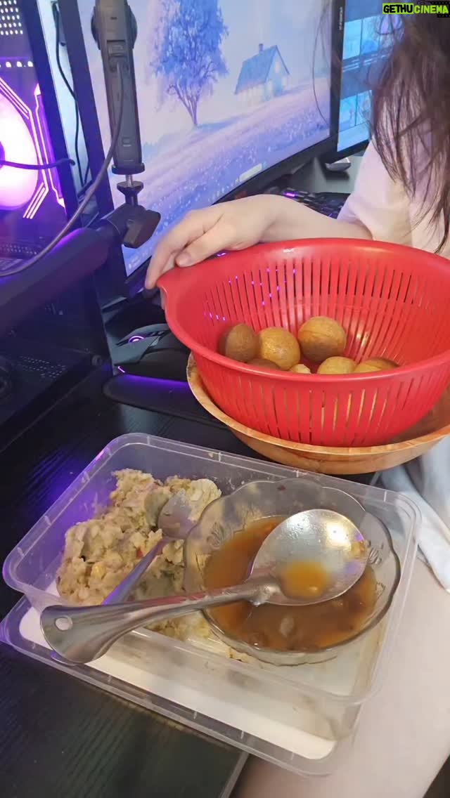 wynder waffe - 0.9K Likes - Craving Pani Puri Again! (Filipino Style)