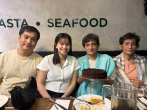 wynder waffe Instagram - Happy Mwamwas Day Po! 
Whether you're a mom, stepmom, grandma, or mother figure, you are the heart of the family and the true defenition of UNCONDITIONAL Love.
You are appreciated more than words can say.

Tag your Mama o si Mama-mama-an mo at sabihin sa kanya: "Ma, ikaw ang pinaka mahal kong kontrabida!hapart"