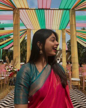 yashashree rao Instagram - When you’re half South Indian and half Marathi, so you wear a saree from Mangalore and a भिकबाळी. 💗😛

#instagram #instadaily #explore #fyp #foryou #explorepage #traditional #saree