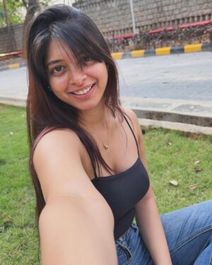 yashashree rao Instagram - Bauna hi Devta hai…💪

#instagram #explore #explorepage #fyp #foryou