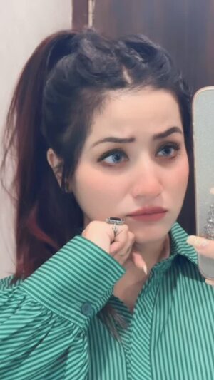 Aanchal Dhiman Instagram - 2 numberi 

#foryou #foryoupage #like #like4like #like #viral #viralvideo #video #videogames #reel #reelinstagram❤️ #instamood #insta #instamood #instafit #fitness #haryana #haryanvi
