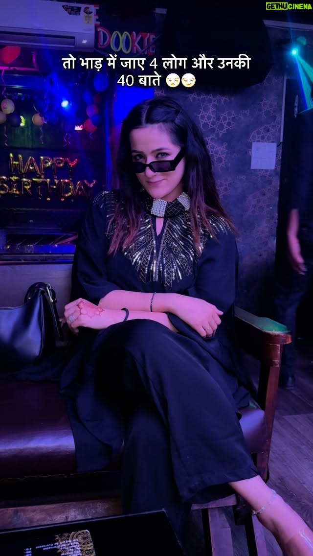Aanchal Dhiman - 3 Likes - 🐍✌🏻

#foryou #foryoupage #attitude #girl #girlstrip #like #like4like #support #queen #trending #reel #froud #public #relatable #relationships #boys