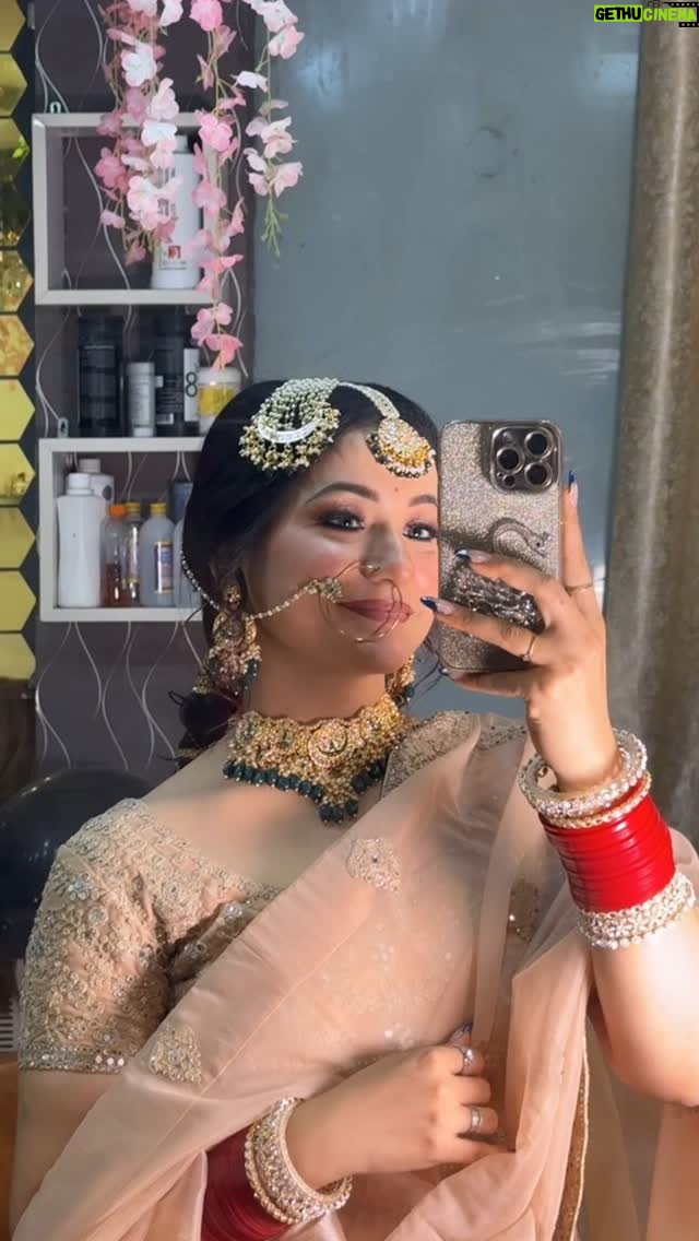 Aanchal Dhiman - 3 Likes - ✌🏻🫢

#foryou #foryoupage #like #likemyphoto #like4like #support #followforfollow #followers #attitute #attitude #réel #reel #makeup #make #artist #look