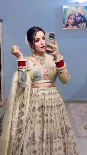 Aanchal Dhiman Instagram - Koi le gya 

#foryou #foryoupage #like #like4like #support #supportlocal #like #viral #trend #sad #status