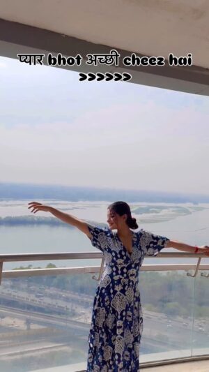 Aanchal Dhiman Instagram - सब मोह माया है 🤐

#foryou #foryoupage #viral #viralvideo #video #like #likes #liketime #viralreels #reel #reelitfeelit #followforfollow #followforfollowback #love #lovers #couple #breckup