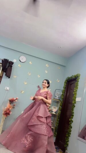Aanchal Dhiman Instagram - 😘

#foryou #foryoupage #like #likeandfollow #like #followforfollow #followers #followforfollowback #queen #haryanvi #haryana #viral #outfit #look