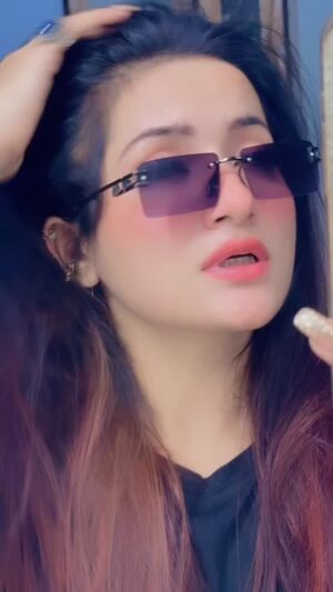 Aanchal Dhiman Instagram - Muh na bnaya kr 😒 

#foryou #foryoupage #viral #queen #viralvideos #viralvideo #viral #likes #like4like #viralreels #réel #reel #support #supportlocal #fight #relatable