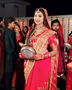 Aarohi Rawat Instagram - Shooting time #karwachauth #karwachauthspecial #love