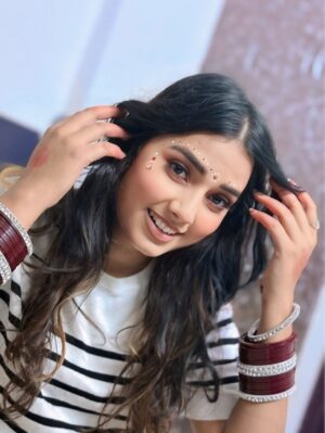 Aarohi Rawat Instagram - Radhe Radhe 🦚🙏🏻