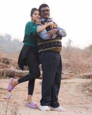 Aarohi Rawat Instagram - ♥️🥀😘#photooftheday #photo #photographer #photography #photoshoot #photos #papa #papá #papà #papafranku