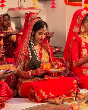 Aarohi Rawat Instagram - Shooting time #karwachauth #karwachauthspecial #love