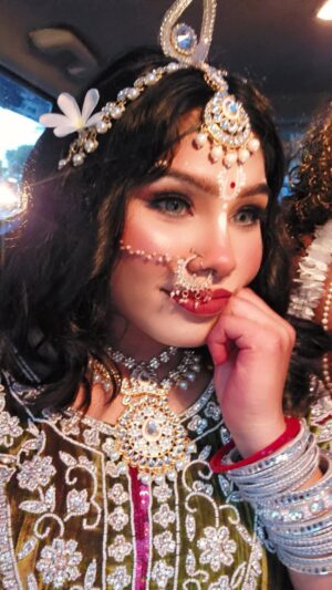 Aarti Sahu Instagram - मैंने प्रेम किया कृष्ण 🥹🪈🦚♥️ #krishna #reels #radhakrishn