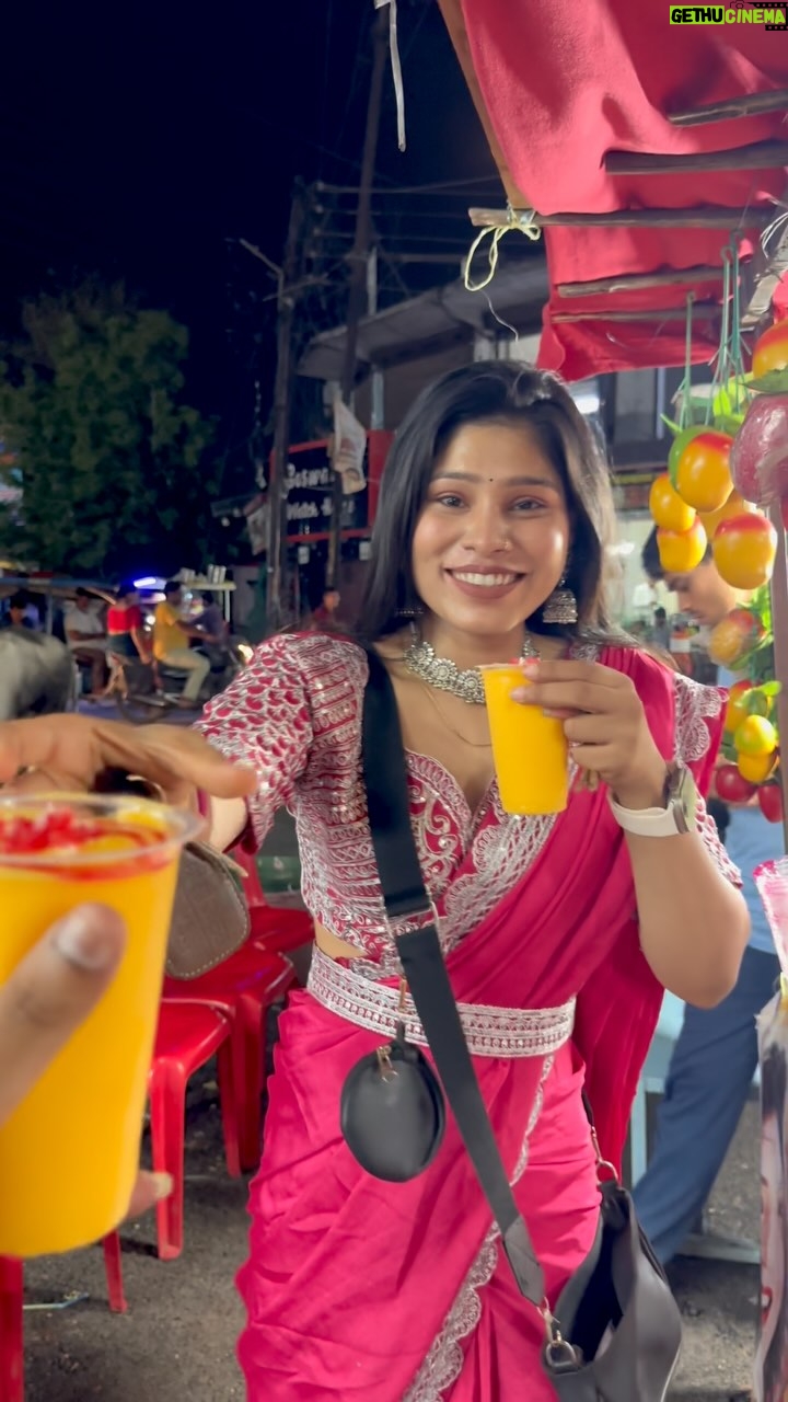 Aarti Sahu - 205.7K Likes - Date with my imaginary Bf 🥹🫶🏻 saree from🥻 @mansi_collection7