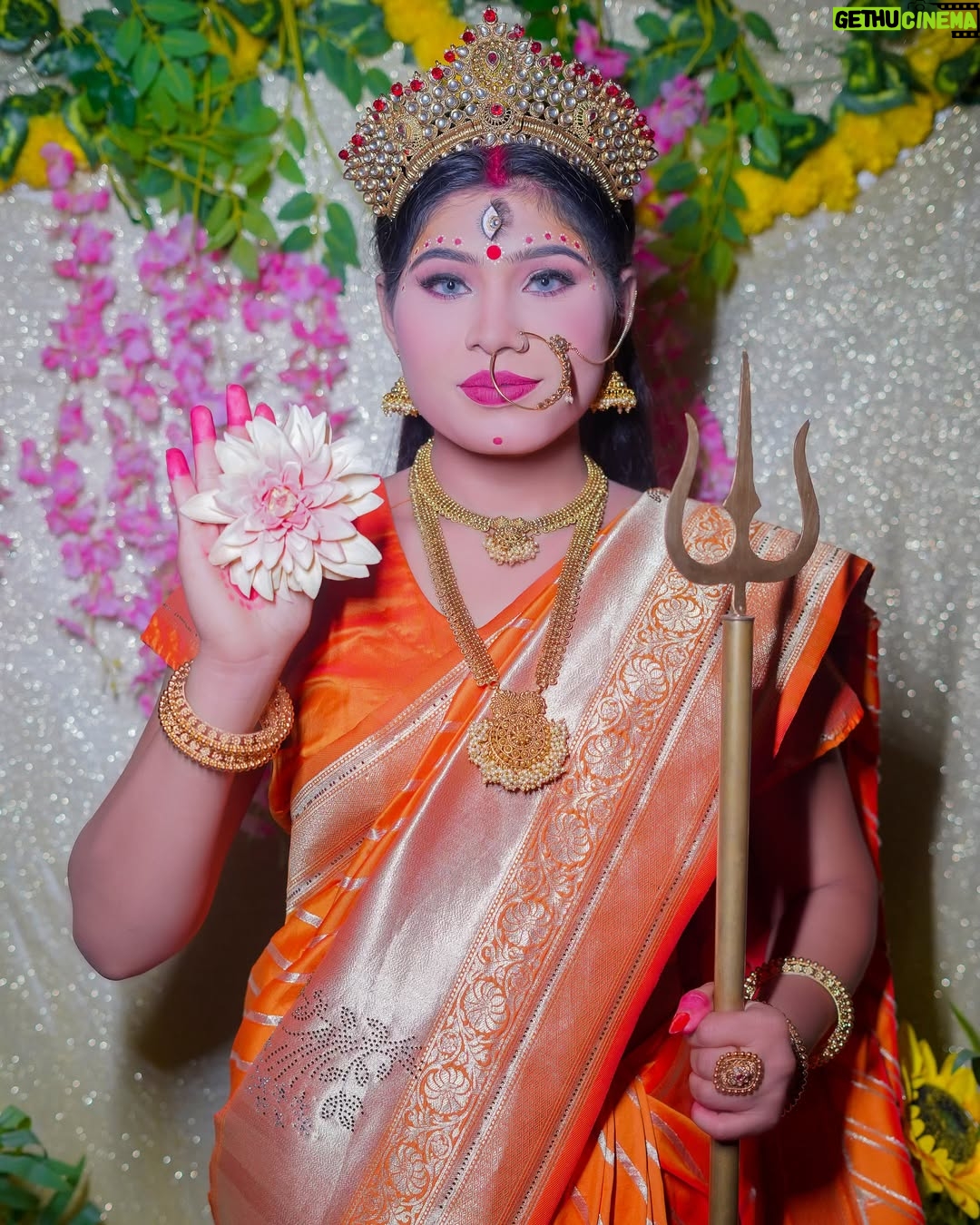 Aarti Sahu - 127.6K Likes - नवरात्री माता रानी 9 स्वरूप 🙏🔱✨🪷 @itsaartisahu 

💄 @rubysharmamakeovers13 
🎨 @work_by_vortex 

#jaimatadi #durga #navratri