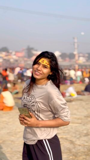 Aarti Sahu Instagram - आप कौन से पाप धोवगे कुम्भं में?🥹🙏🚩