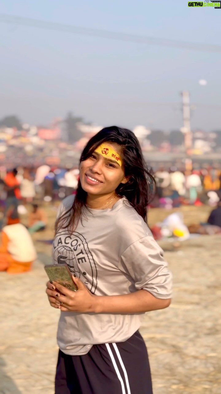 Aarti Sahu - 74.8K Likes - आप कौन से पाप धोवगे कुम्भं में?🥹🙏🚩
