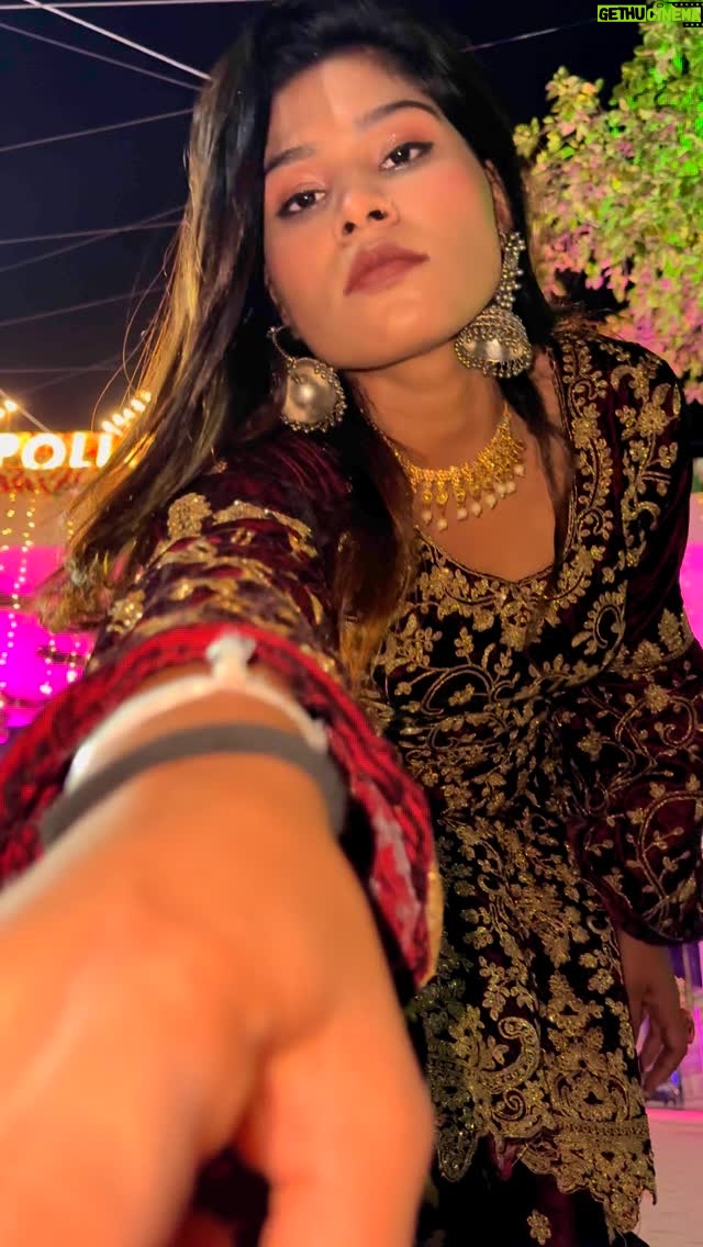 Aarti Sahu - 120.6K Likes - Bahot dooor 🥺  @itsaartisahu