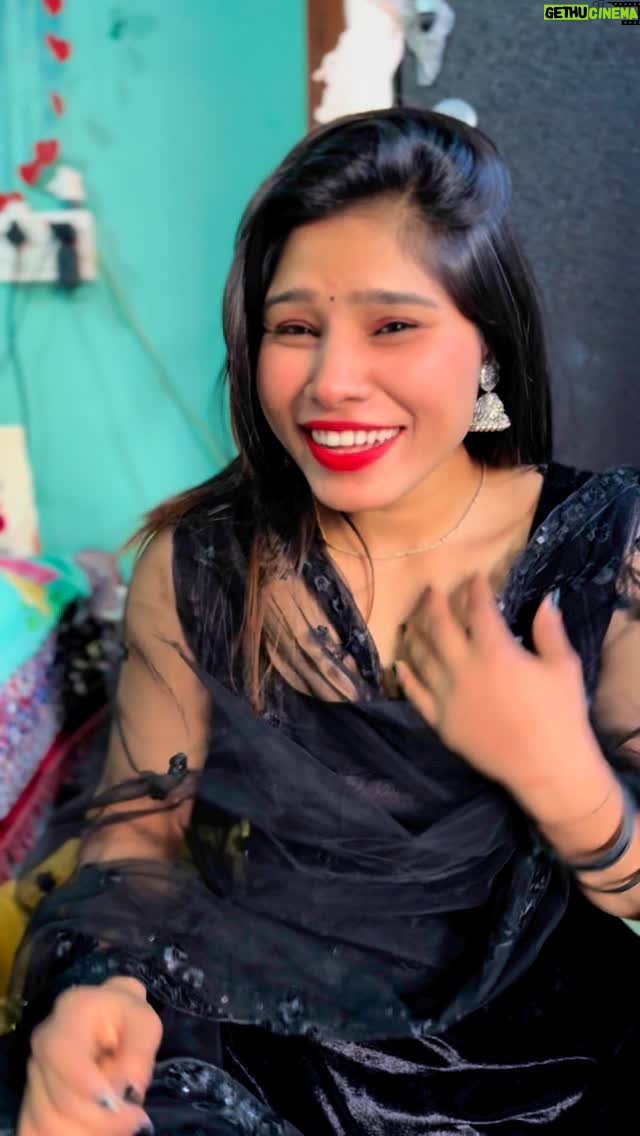 Aarti Sahu - 87.9K Likes - Trend With My Special One 😘🌍 @itsaartisahu 

#trending #reels #smile #trend #foryou #instagram #krishna #love