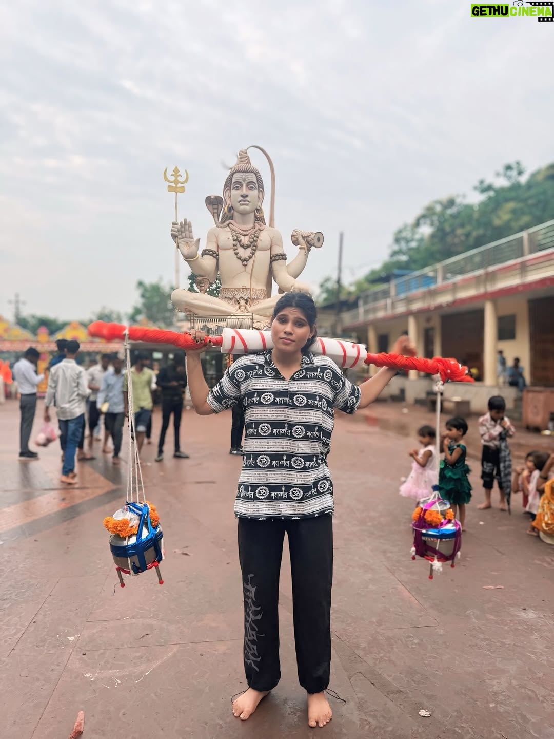 Aarti Sahu - 74.8K Likes - 80km छतरपुर से जटाशंकरधाम 🙏जीवन की पहली कावड़ यात्रा 🚩🔱 @itsaartisahu #itsaartisahu