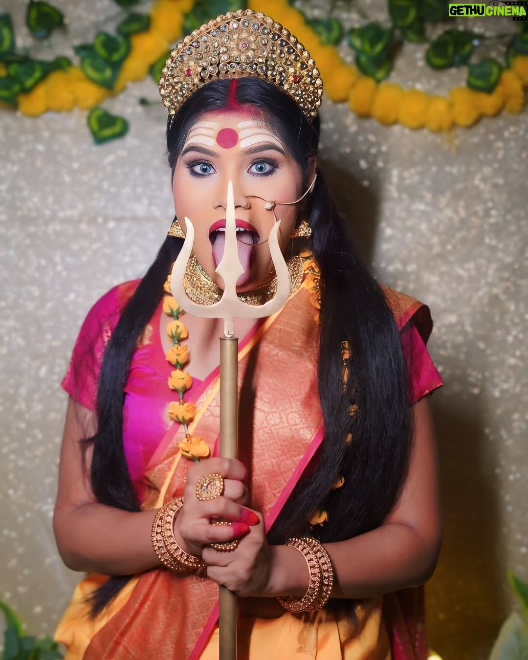 Aarti Sahu - 127.6K Likes - नवरात्री माता रानी 9 स्वरूप 🙏🔱✨🪷 @itsaartisahu 

💄 @rubysharmamakeovers13 
🎨 @work_by_vortex 

#jaimatadi #durga #navratri