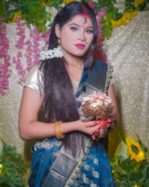 Aarti Sahu Instagram - नवरात्री माता रानी 9 स्वरूप 🙏🔱✨🪷 @itsaartisahu
💄 @rubysharmamakeovers13
🎨 @work_by_vortex
#jaimatadi #durga #navratri