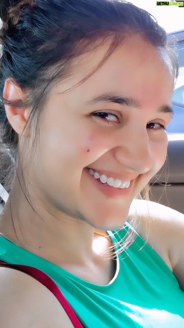 Aarti Singh - 69.8K Likes - Uff😂 #love