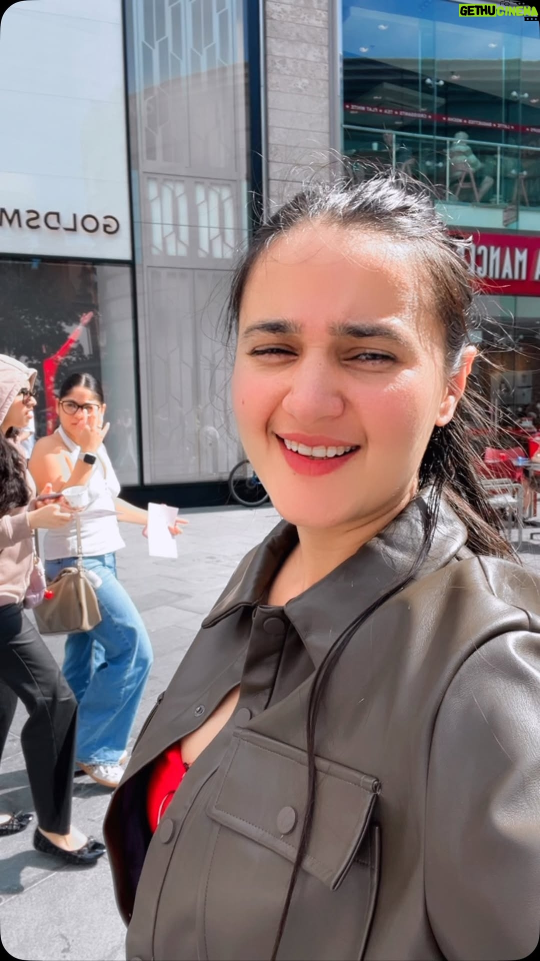 Aarti Singh - 171K Likes - 