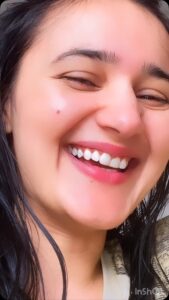 Actress Aarti Singh HD Photos and Wallpapers March 2025