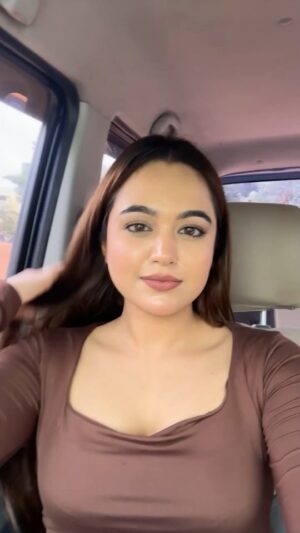 Aastha Sarkar Instagram - I didn’t realize how bad my lifestyle was… until my body started showing it.”
Low energy, dull skin, junk food cravings — I was stuck in a cycle.
Then I found @fit_belivers and got a complete lifestyle reset! 🙌
🧠 Got a 1-on-1 counselling session
🥗 Started a realistic diet plan
🏋️♀️ Followed a custom workout routine
📱 And the best part? I can connect with my coach virtually anytime — for workouts or even small doubts.
It’s not just a fitness plan, it’s a support system that actually works.
Thank you @fit_belivers for helping me feel healthy, strong & confident again! 💪✨
#FitBelivers #TransformationStory #FitnessSupport #VirtualCoaching #SkinHealth #EnergyBoost #SmartFitness #HolisticHealth #FitnessWithCoach #fitness #bilaspur #bilaspur__cg #workout
