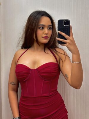 Aastha Sarkar Instagram - Curves, confidence and a little chaos❤️🔥
Outfit- @drip_theory.co