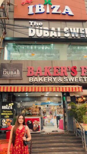 Aastha Sarkar Instagram - Bilaspur’s ultimate foodie destination – Baker’s Farm Bakery & Cafe Ibiza! 🥐☕ From 100% eggless cakes, tempting sweets & hampers to a cozy café vibe with amazing food – yaha har celebration aur hangout banta hai extra special