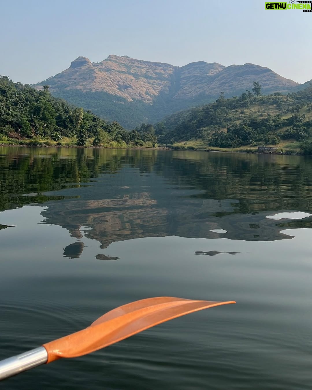 Aayushi Verma - 225.4K Likes - my camera roll never sleeps 🌾🌸🌊🍃✨
.
📍- @project_karjat